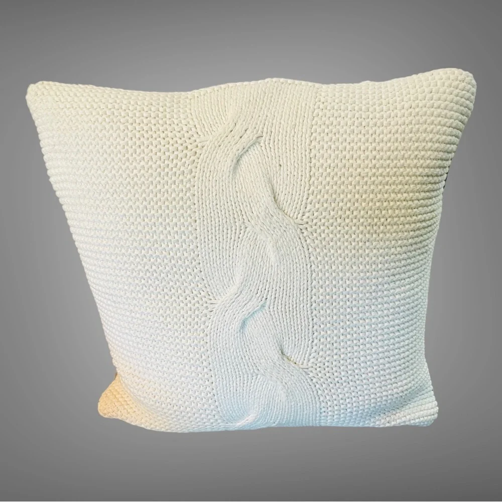 CELERIE KEMBLE CABLE KNIT SWEATER SQUARE THROW DECORATIVE PILLOW IVORY 2…